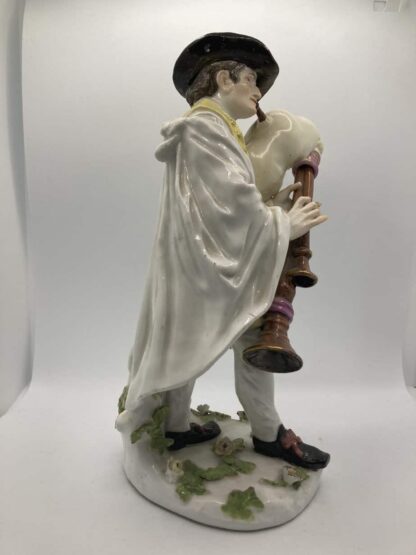 Meissen Piedmontese bagpiper - Image 3