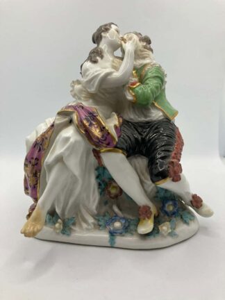 Meissen Pair of Lovers (571)