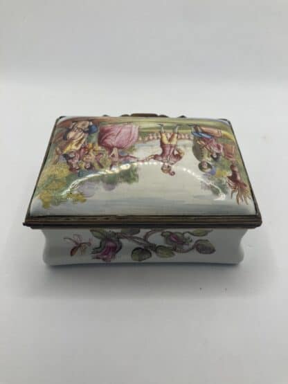 Antique Enamel Snuff Box - Musicians in parkland - Image 4