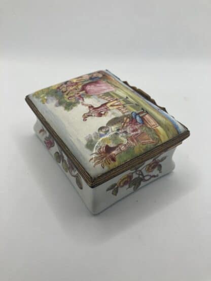 Antique Enamel Snuff Box - Musicians in parkland - Image 5