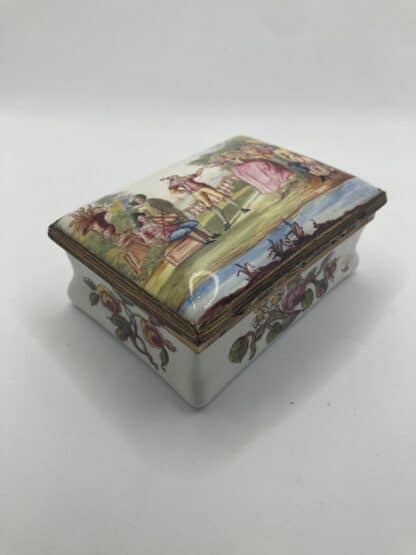 Antique Enamel Snuff Box - Musicians in parkland - Image 6