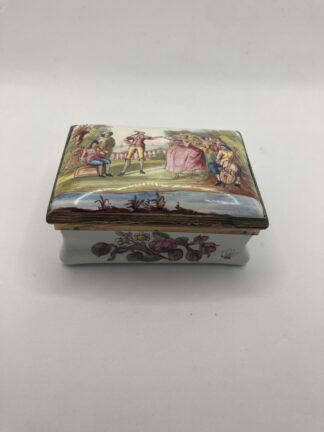 Antique Enamel Snuff Box - Musicians in parkland