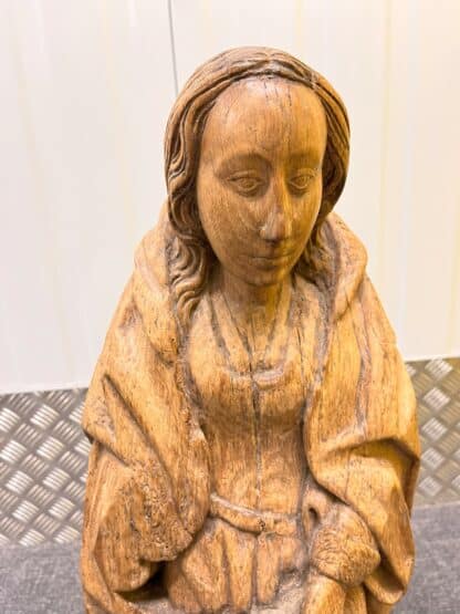 Pair of 16th Century Oak Saints - Image 10