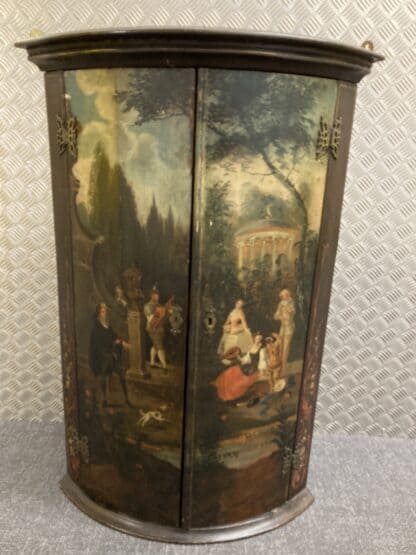 George III Bowfront Hanging Corner Cabinet - Image 3